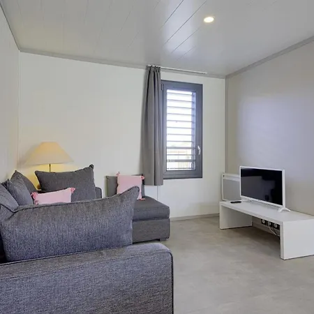 Le Chalet Firea - Welkeys בית נופש *